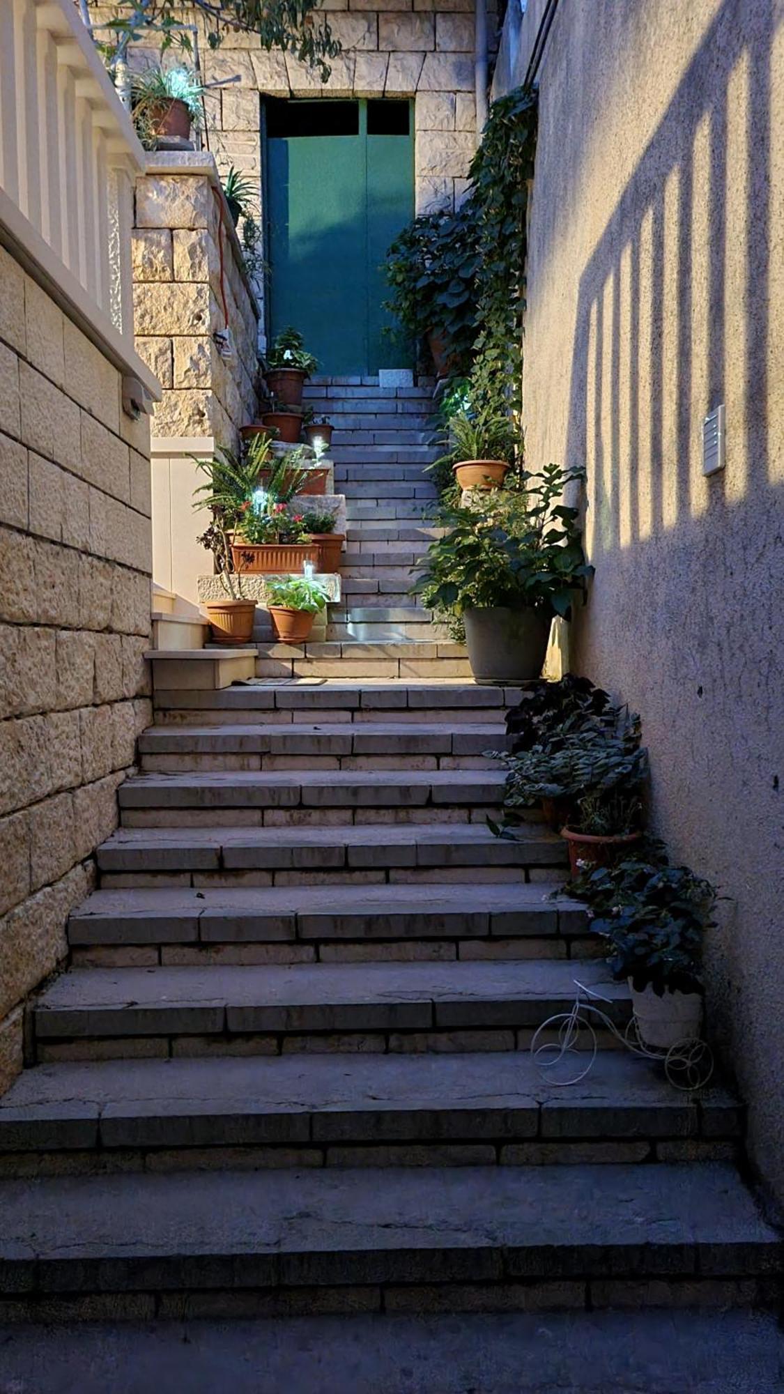 Apartment Pino Pucisca Exterior photo
